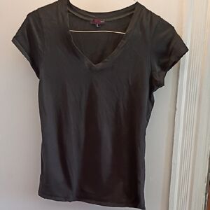 Classic Black V-Neck Short Sleeve Top